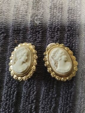 BUNDLE SALE ITEM...Gold-Tone White Cameo Stud Earrings - Elegant Women's Jewelry